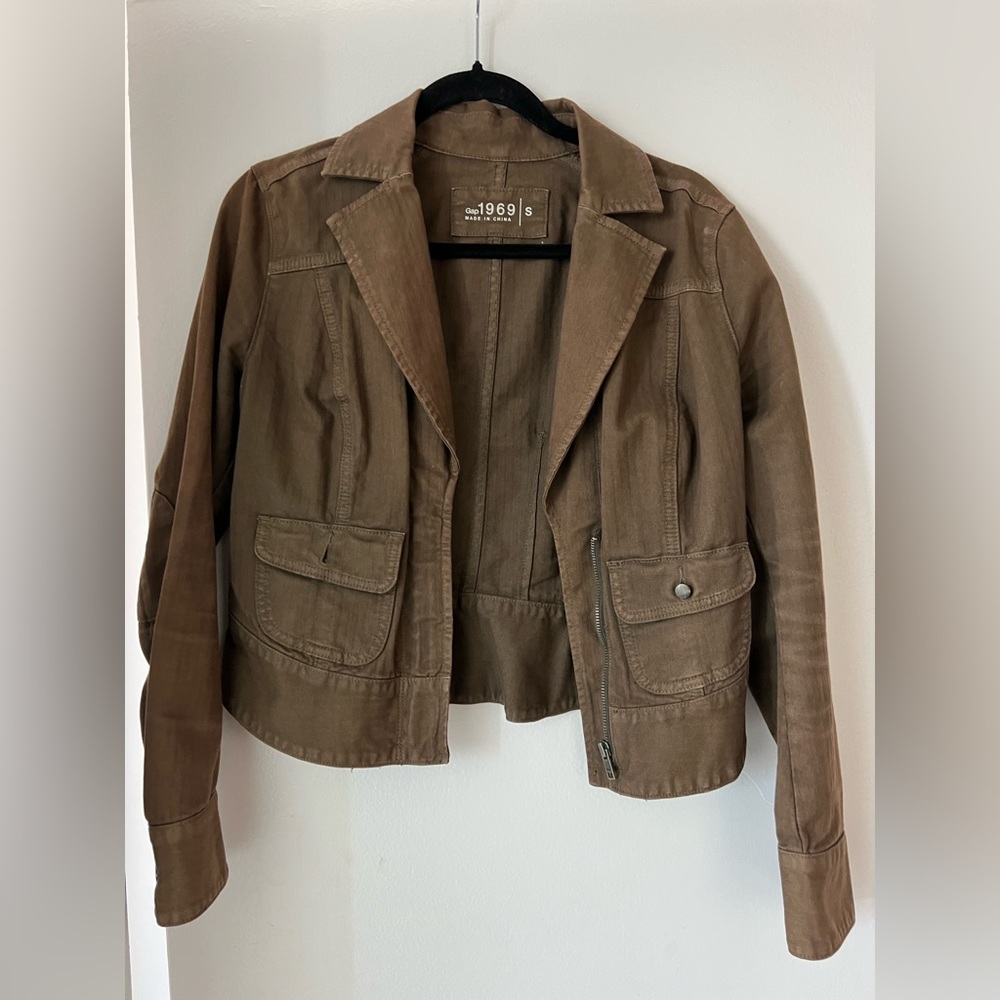 GAP utility jacket in green. Worn once